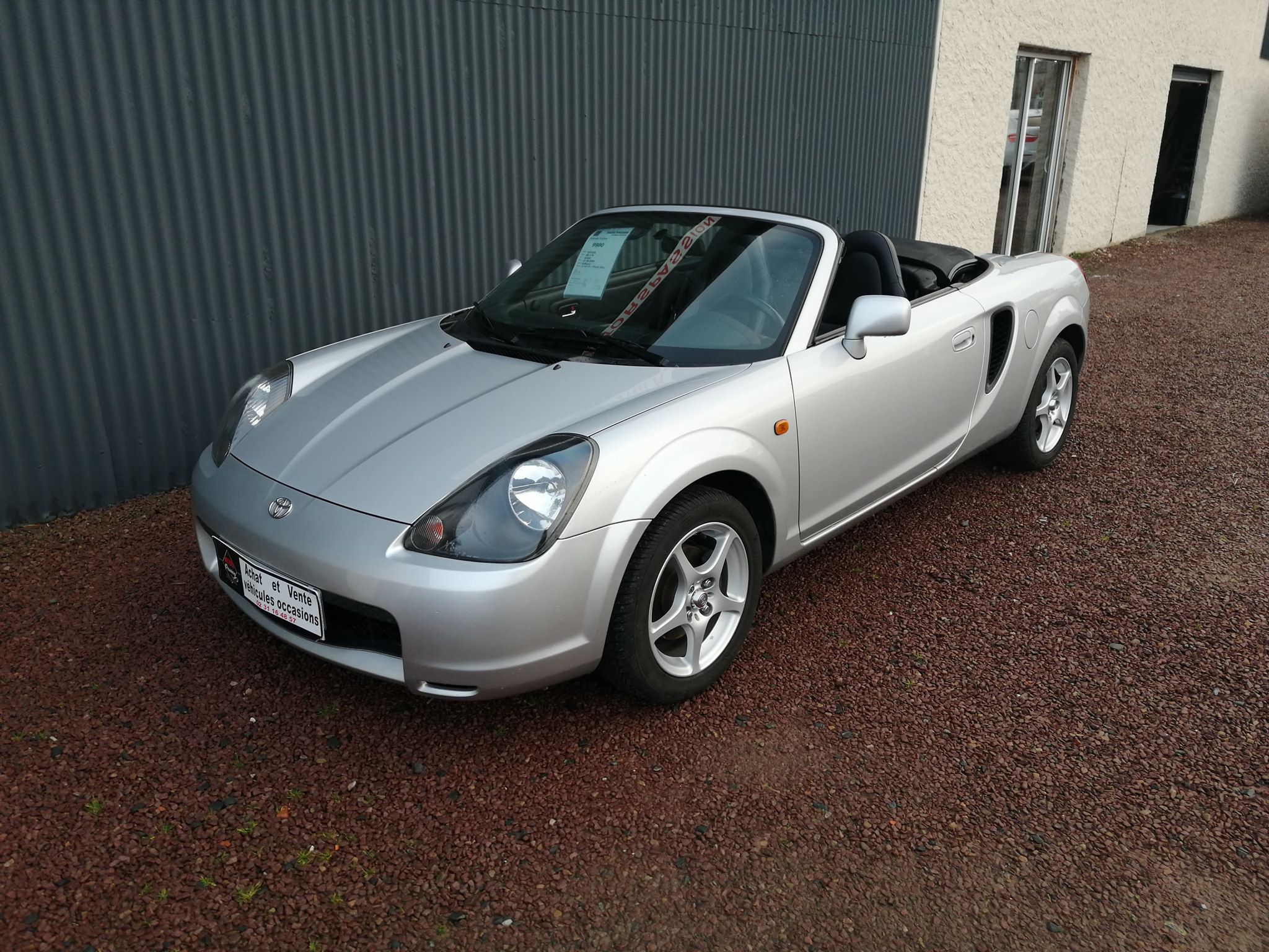 Accueil Annonces de véhicules d'occasion TOYOTA MR2 Retour